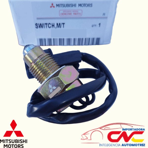 INTERRUPTOR DE MARCHAS ATRÁS MITSUBISHI L200 2.5/3.5 2008-2019 - MITSUBISHI MONTERO SPORT 3.5 2008-2011